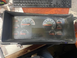 Used 2007 Volvo VNL Instrument Cluster (Stock #81120-21)) Part Image