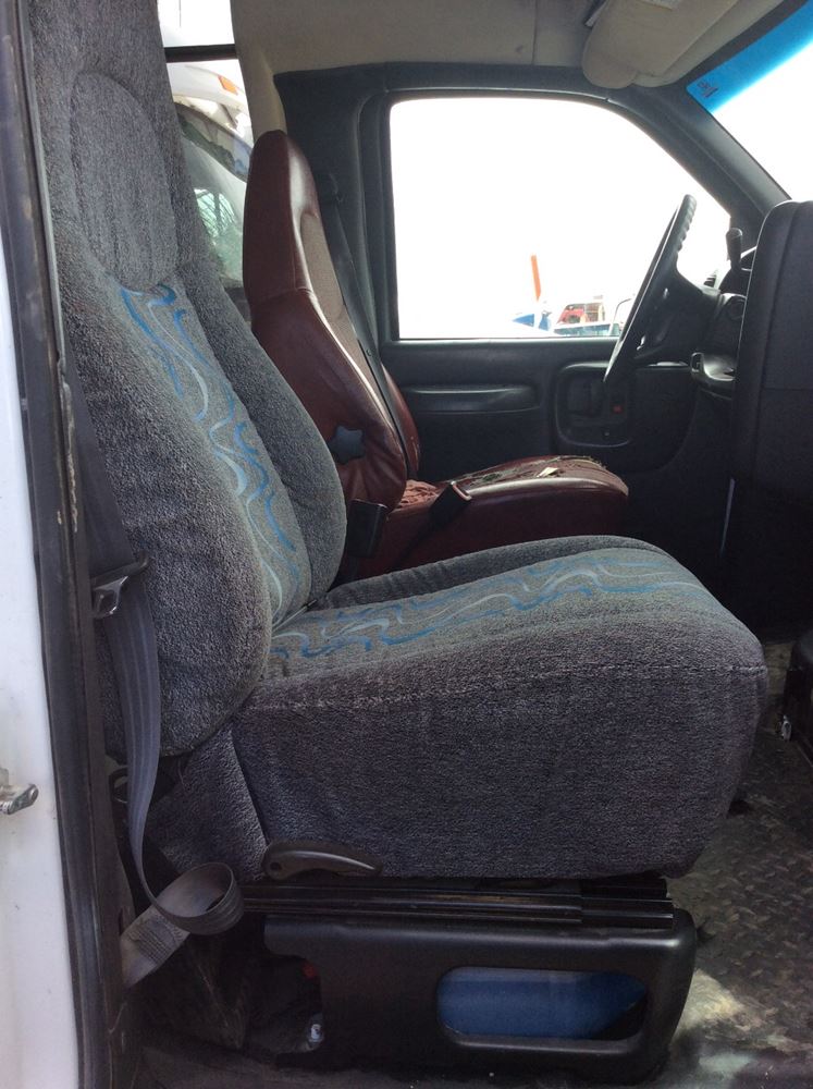Seat Covers For Trucks >> 2008 GMC C5500 (Stock #52117-3) | Seats | TPI Seat Covers For Trucks >> 2008 GMC C5500 (Stock #52117-3) | Seats | TPI