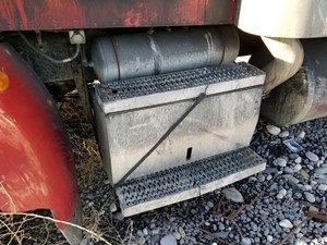 Used 2009 Peterbilt 386 Battery Box (Stock #11418-10)) Part Image