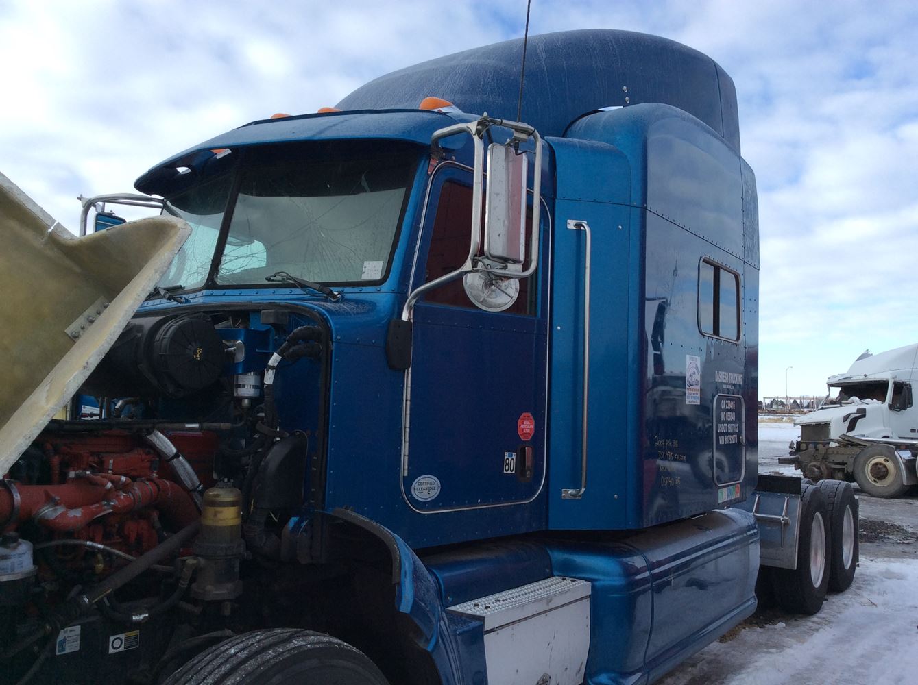 Image 2 of part Used 2009 Peterbilt 386 Sleeper