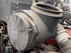 Used 2009 Peterbilt 387 Air Cleaner (Stock #41822-8)) Part Image