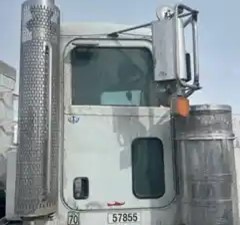 Used 2009 Peterbilt 388 Cab (Stock #31623-6)) Part Image