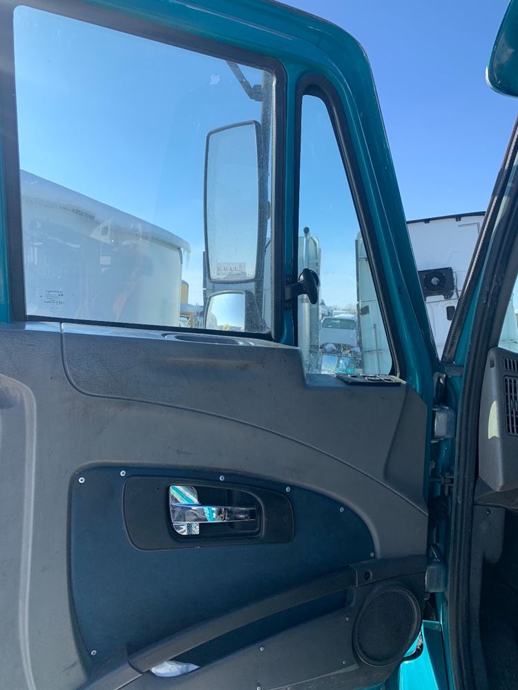 Image 7 of part Used 2010 International PROSTAR Cab