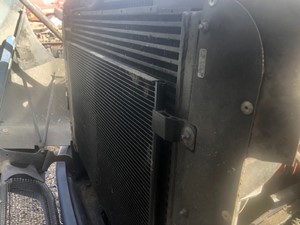 Used 2010 Kenworth T2000 Radiator (Stock #102221-11)) Part Image