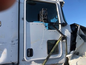 Used 2010 Kenworth T660 Door (Stock #62021-8)) Part Image