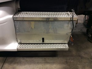 Used 2010 Peterbilt 386 Tool Box (Stock #20917-31)) Part Image