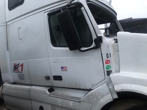 Used 2011 Volvo VNL Door (Stock #111421-5)) Part Image