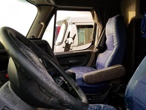 Used 2012 Freightliner Cascadia 125 Steering Column (Stock #121317-7)) Part Image
