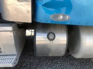 Used 2012 Peterbilt 386 DEF Tank (Stock #81522-18)) Part Image