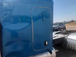 Used 2012 Peterbilt 386 Sleeper Part (Stock #81522-22)) Part Image