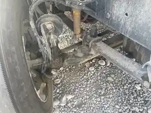 Used 2013 Freightliner Cascadia 113 Front Axle, Complete (Stock #71723-12)) Part Image