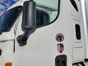 Used 2013 Freightliner Cascadia 132 Side View Mirror (Stock #82219-6)) Part Image