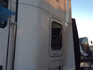 Used 2013 Kenworth T660 Sleeper (Stock #121018-10)) Part Image