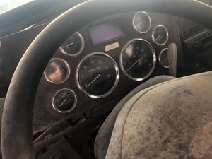 Used 2013 Peterbilt 386 Instrument Cluster (Stock #111121-21)) Part Image