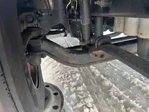 Used 2013 Volvo VNL Front Axle, Complete (Stock #11023-9)) Part Image