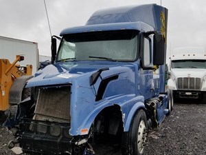 Used 2013 Volvo VNL Front Axle, Complete (Stock #40318-20)) Part Image