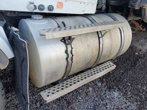 Used 2014 Kenworth T800 Fuel Tank Step (Stock #93019-9)) Part Image