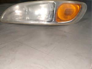 Used 2014 Peterbilt 384 Headlamp Assy (Stock #21622-18)) Part Image