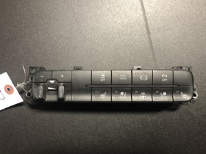 Used 2015 Dodge 3500 Interior Misc Part (Stock #P-1151)) Part Image