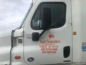 Used 2015 Freightliner Cascadia 125 Door (Stock #60423-13)) Part Image