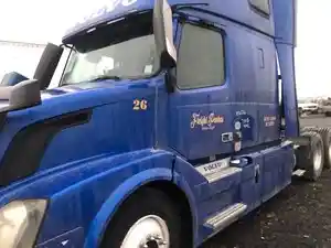 Used 2015 Volvo VNL Door (Stock #110222-2)) Part Image