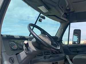 Used 2016 Freightliner Cascadia 113 Steering Column (Stock #70819-17)) Part Image