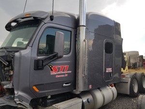 Used 2016 Peterbilt 579 Cab (Stock #72118-9)) Part Image