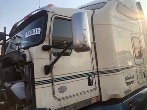 Used 2017 Kenworth T660 Cab (Stock #82721-8)) Part Image