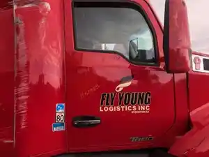 Used 2017 Kenworth T680 Door (Stock #50923-12)) Part Image