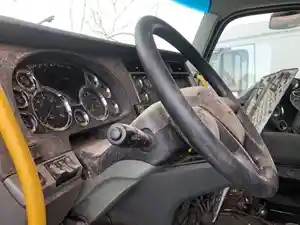 Used 2017 Kenworth T680 Steering Column (Stock #120522-3)) Part Image