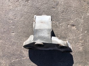 Used 2017 Peterbilt 579 Engine Mount Image