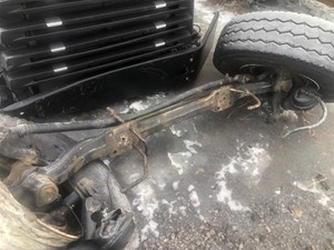 Used 2018 Freightliner 114SD Front Axle, Complete (Stock #12422-12)) Part Image