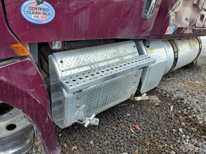Used 2018 Freightliner Cascadia 123 Battery Box (Stock #100119-3)) Part Image