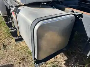 Used 2018 Hino 268 Fuel Tank (Stock #61822-16)) Part Image
