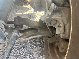 Used 2019 Volvo VNL Front Axle, Complete (Stock #71923-9)) Part Image