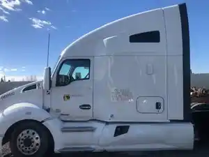 Used 2021 Kenworth T680 Cab (Stock #40923-2)) Part Image