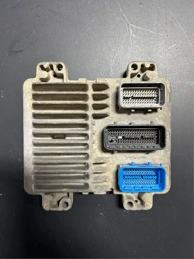 Image 2 of part Used GM/Chev (HD) 6.6L DURAMAX ECM