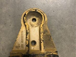 Used GM/Chev (HD) Engine Mount (Stock #P-14714)) Part Image