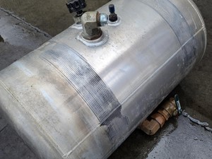 Used Hydraulic Tank (Stock #P-1101)) Part Image