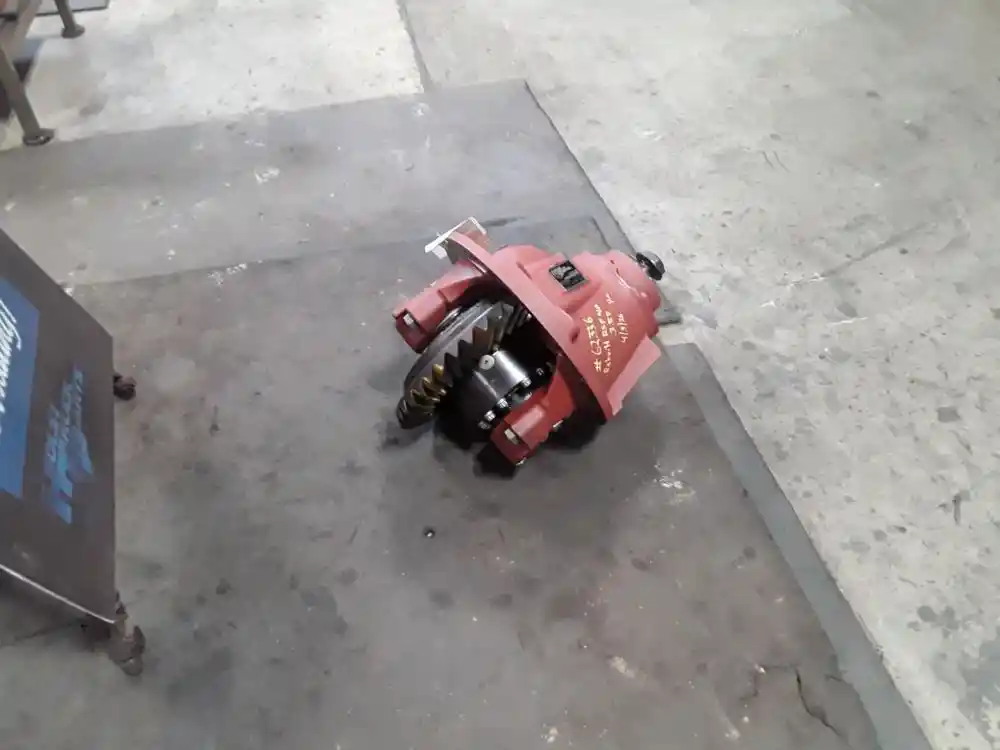 Image 3 of part Rebuilt Universal Eaton RSP40 Rear Rear (Tandem Rear or Single)