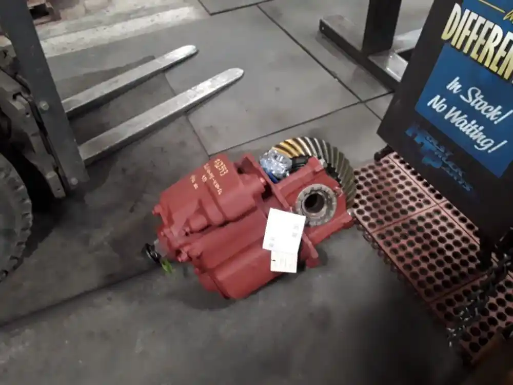 Image 3 of part Rebuilt Universal Meritor/Rockwell RD40-145 Front Rear (Tandem Front)