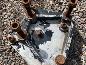 Used Universal Kenworth W900 Spring, Front Leaf Hanger (Stock #KO56-491)) Part Image