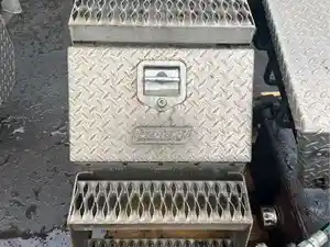 Used Universal Tool Box (Stock #P-60365)) Part Image