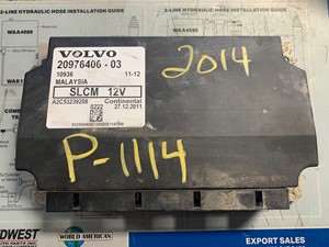 Used Universal Volvo VNL Dash Control Module (Stock #P-1114)) Part Image