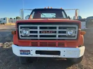 Used 1975 GM/Chev (HD) 6500 Bumper (Stock #91923-11)) Part Image
