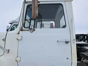 Used 1979 Ford L800 Side View Mirror (Stock #10125-17)) Part Image