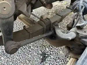 Used 1980 Ford L8000 Front Axle, Complete (Stock #73123-10)) Part Image