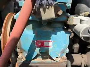 Used 1990 Ford 7.8L Air Compressor Image