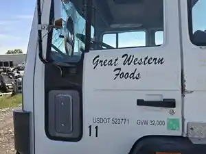 Used 1992 Volvo FE Door (Stock #101320-7)) Part Image