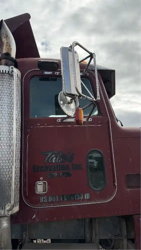 Used 1995 Peterbilt 378 Door